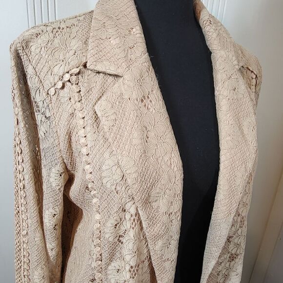 Cable & Gauge Tan Lace Jacket - Picture 7 of 11